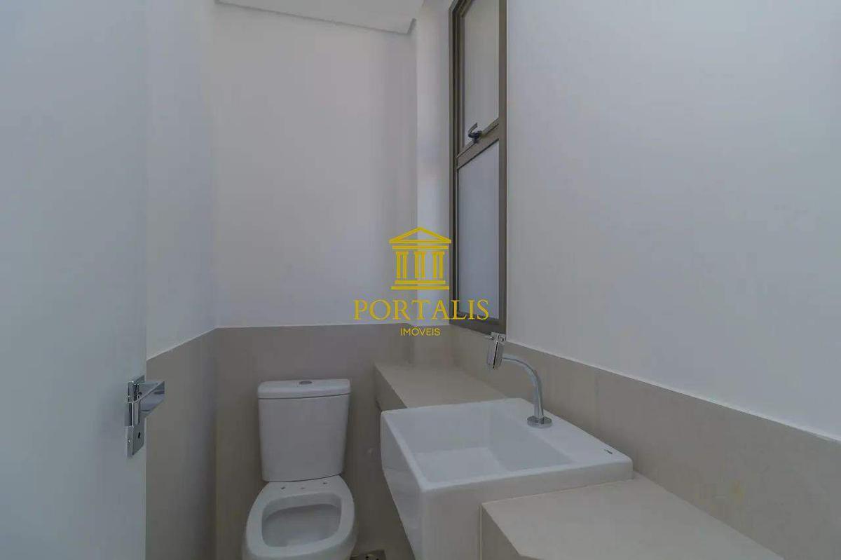 Cobertura, Serra, 3 Quartos, 2 Vagas, 1 Suíte