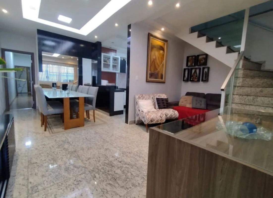 Casa, Barreiro, 4 Quartos, 4 Vagas, 1 Suíte