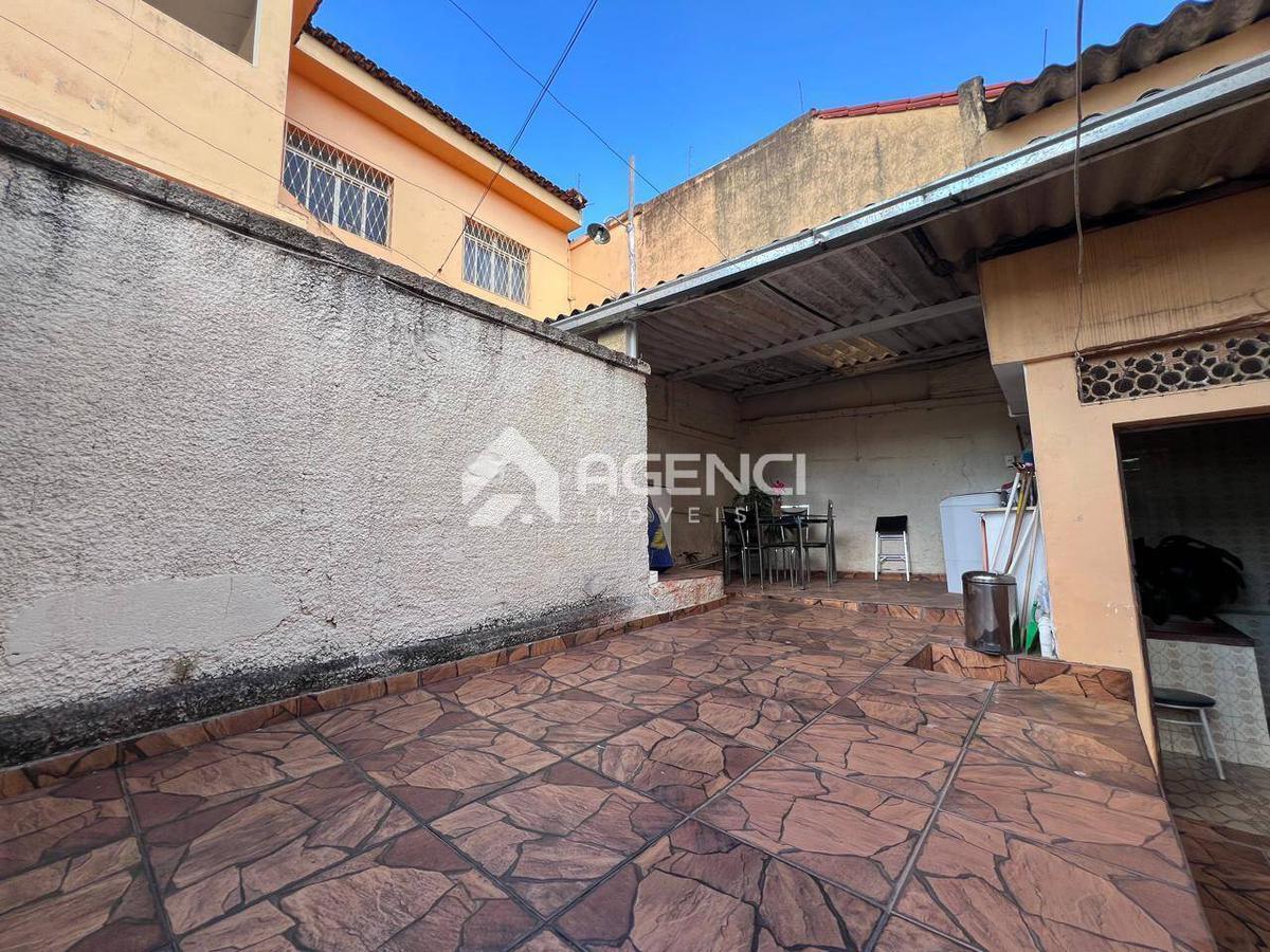 Casa, Camargos, 3 Quartos, 0 Vaga, 0 Suíte