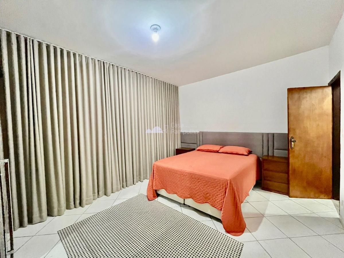 Casa, Planalto, 6 Quartos, 6 Vagas, 2 Suítes