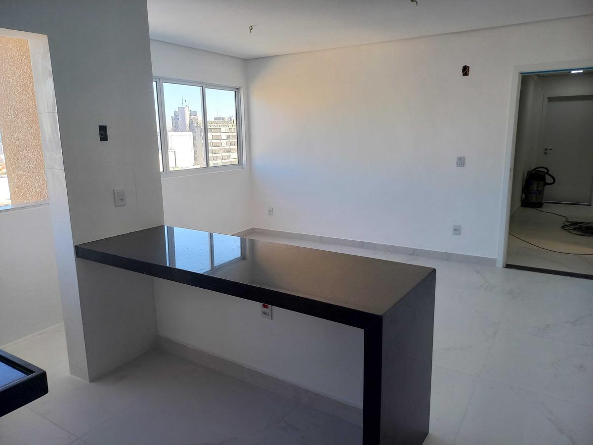 Apartamento, Santa Efigênia, 2 Quartos, 0 Vaga, 2 Suítes