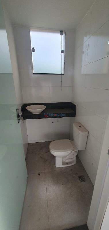 Casa, Quitandinha, 4 Quartos, 2 Vagas, 1 Suíte