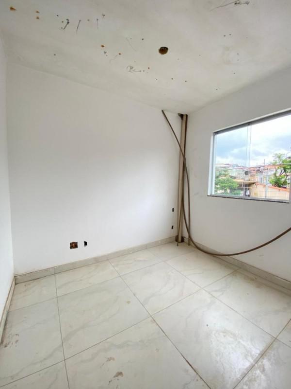 Casa, Jardim das Flores, 2 Quartos, 1 Vaga