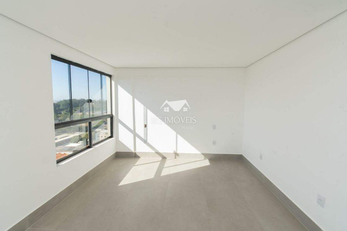 Cobertura, Barreiro, 3 Quartos, 4 Vagas, 1 Suíte