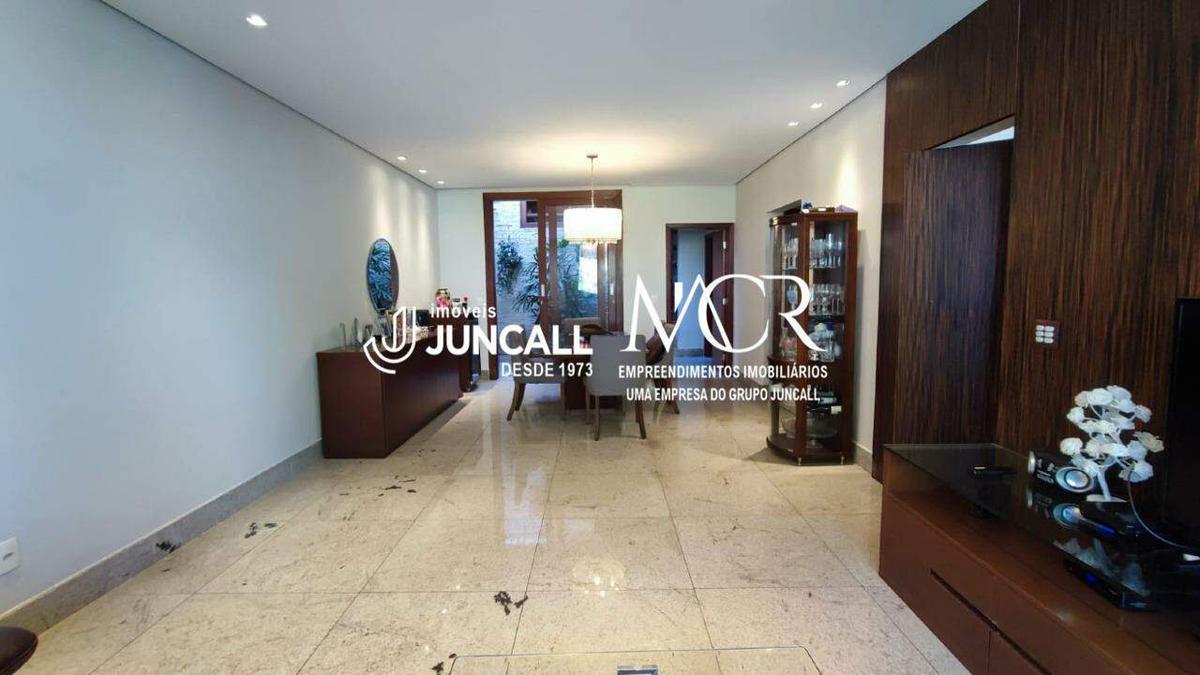 Casa, Nova Floresta, 4 Quartos, 2 Vagas, 2 Suítes