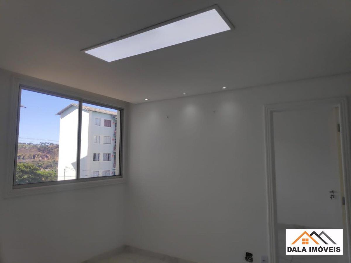 Apartamento, Jardim Vitória, 2 Quartos, 1 Vaga