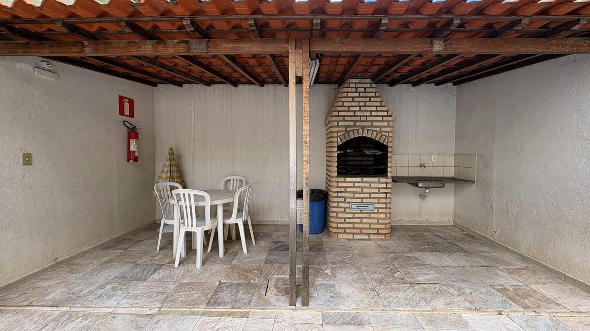 Apartamento, Estoril, 2 Quartos, 1 Vaga, 1 Suíte