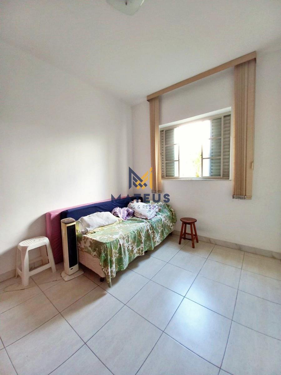 Casa, Carlos Prates, 6 Quartos, 2 Vagas, 2 Suítes