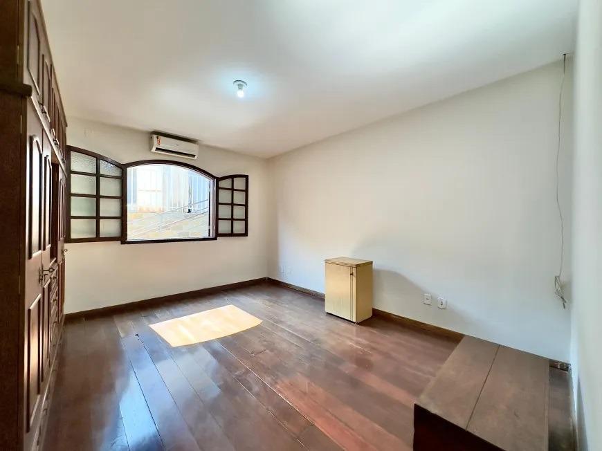 Casa, Santa Mônica, 4 Quartos, 3 Vagas, 1 Suíte