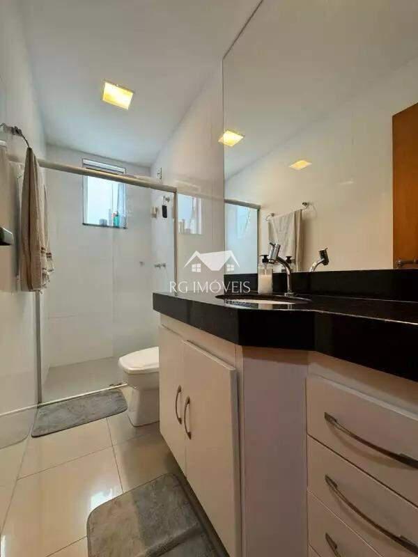 Apartamento, Barreiro, 3 Quartos, 2 Vagas, 1 Suíte
