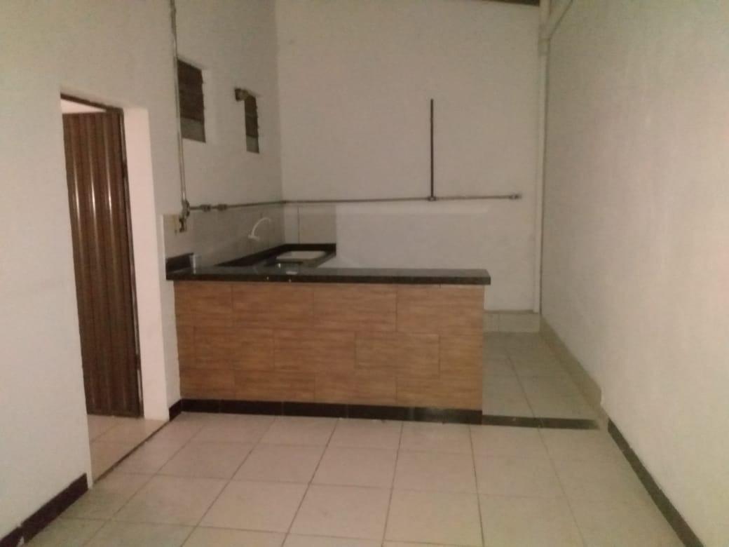 Galpão, Céu Azul, 0 Quarto, 0 Vaga