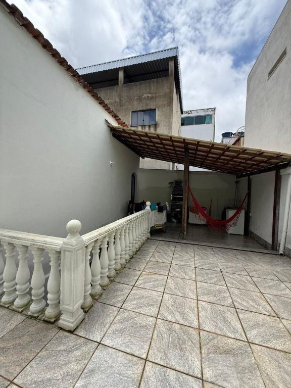 Casa, Vitória, 2 Quartos, 5 Vagas