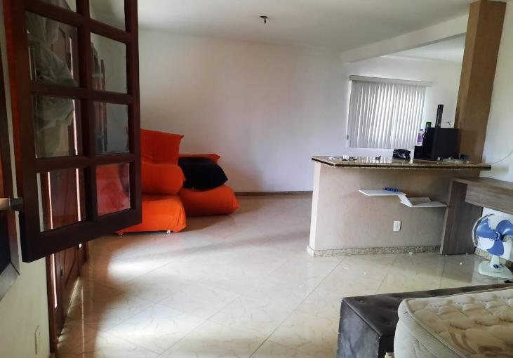 Casa, Tijuco, 6 Quartos, 4 Vagas, 1 Suíte