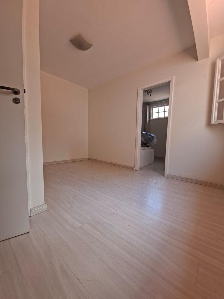 Casa, Colégio Batista, 4 Quartos, 1 Vaga, 2 Suítes