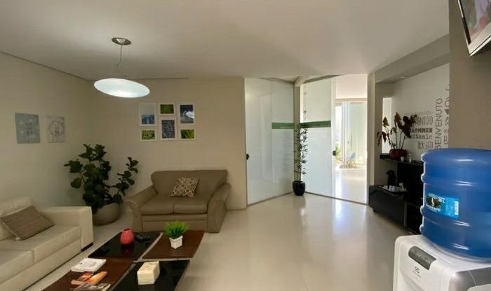 Casa, Estoril, 3 Quartos, 6 Vagas, 3 Suítes