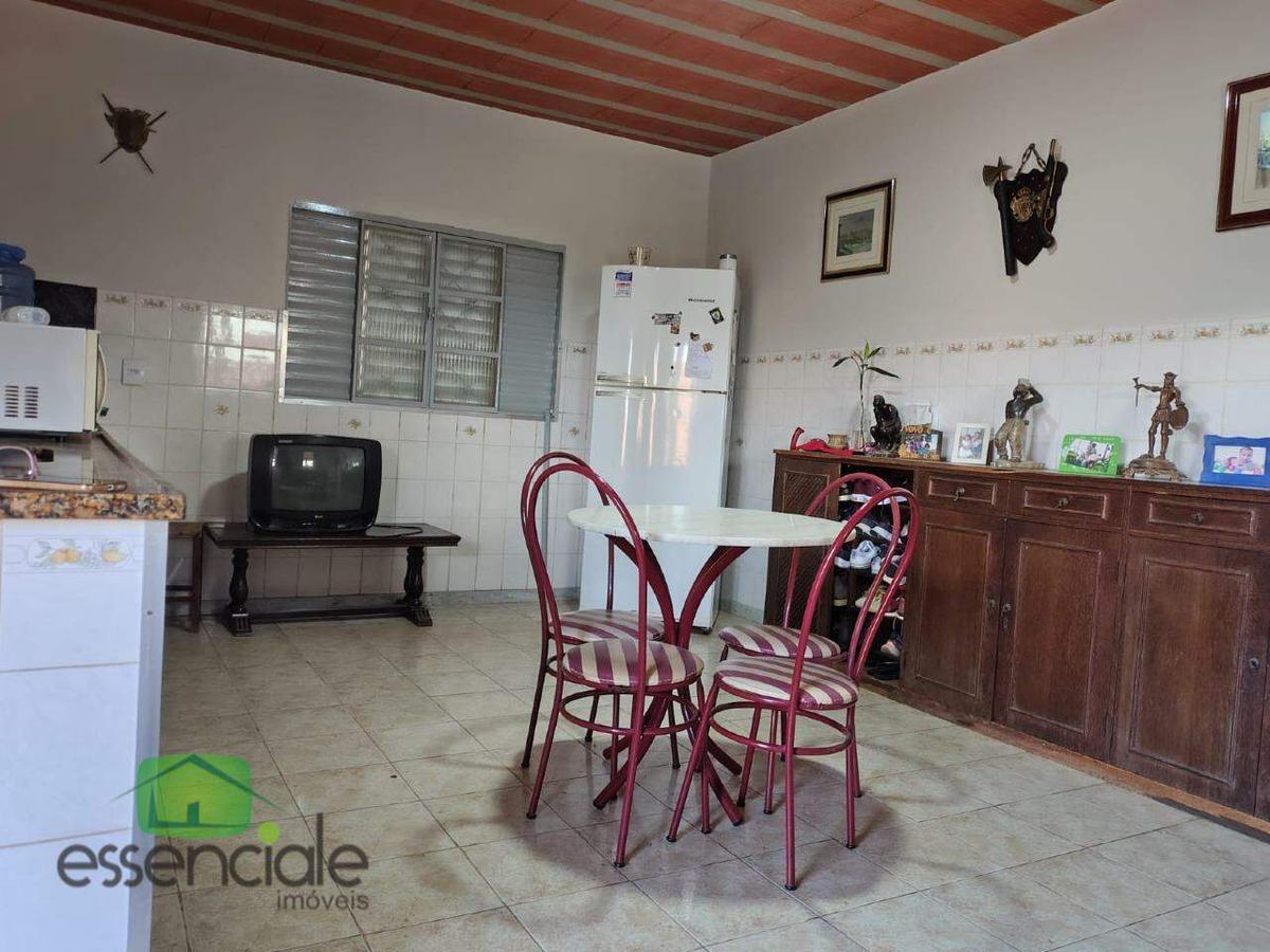 Fazenda, Vale das Acácias, 3 Quartos, 4 Vagas, 1 Suíte