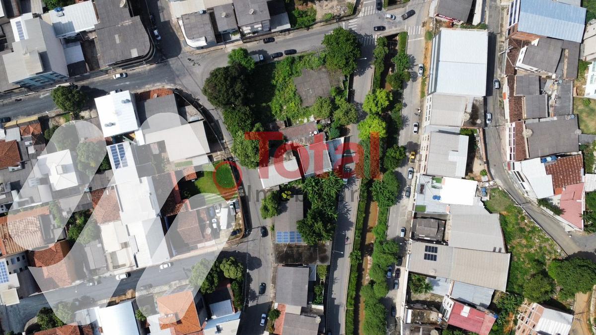Lote, Canaã, 10 Quartos, 4 Vagas, 1 Suíte