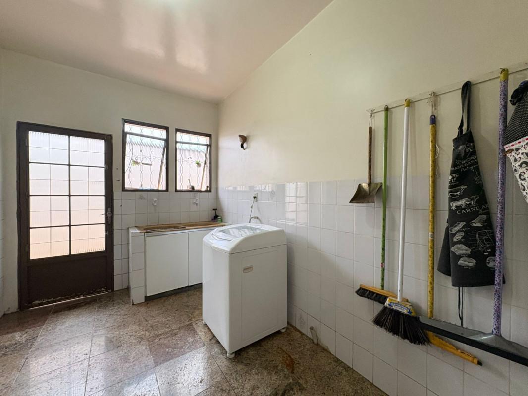 Casa, Dona Clara, 3 Quartos, 4 Vagas, 1 Suíte