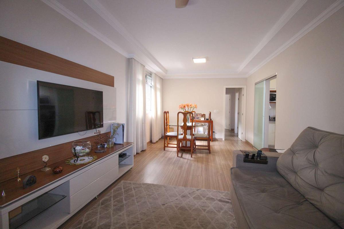 Apartamento, Coração de Jesus, 3 Quartos, 1 Vaga, 1 Suíte