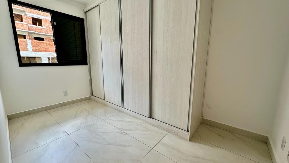 Casa, Itapoã, 3 Quartos, 4 Vagas, 1 Suíte