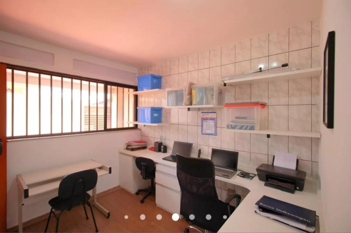 Casa, Santa Cruz, 3 Quartos, 4 Vagas, 1 Suíte