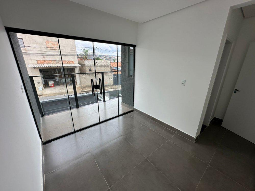 Casa, São Pedro, 3 Quartos, 2 Vagas, 1 Suíte