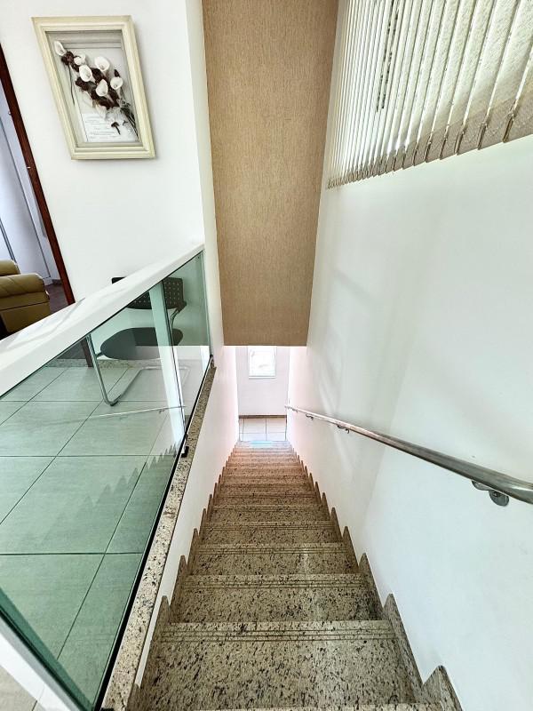 Casa, Parque Xangri-lá, 4 Quartos, 8 Vagas, 2 Suítes