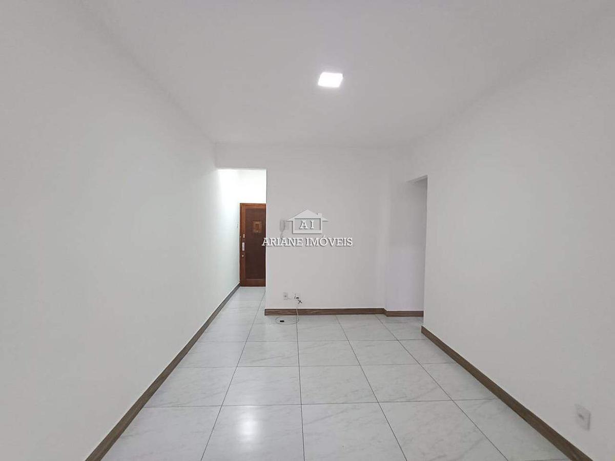 Apartamento, Centro, 2 Quartos, 0 Vaga
