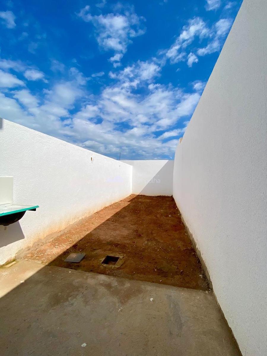 Casa, Jardim dos Comerciários, 2 Quartos, 3 Vagas