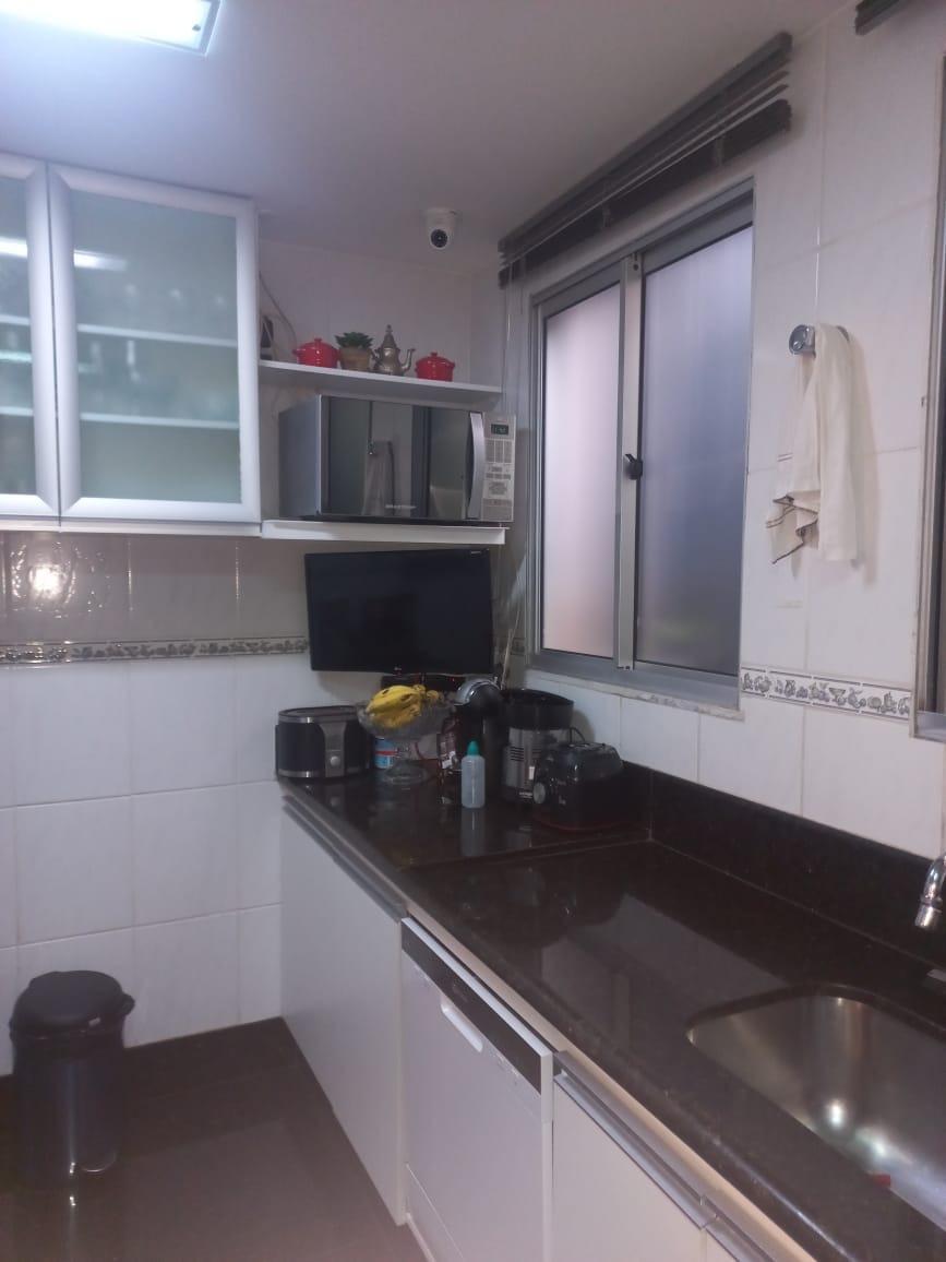 Apartamento, Sagrada Família, 3 Quartos, 2 Vagas, 1 Suíte