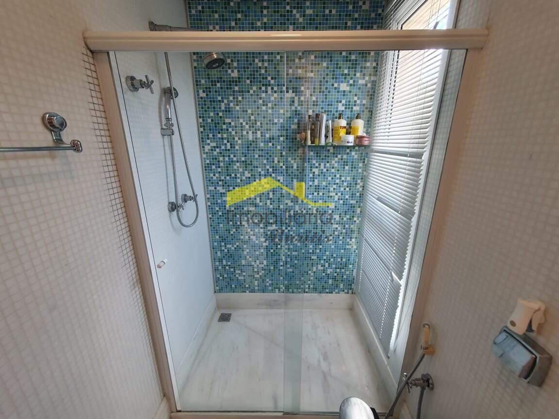 Casa em Condomínio, Vila Castela, 4 Quartos, 6 Vagas, 4 Suítes
