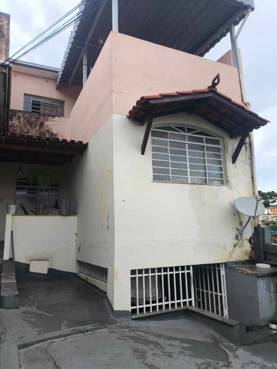 Casa, Concórdia, 3 Quartos, 2 Vagas, 1 Suíte