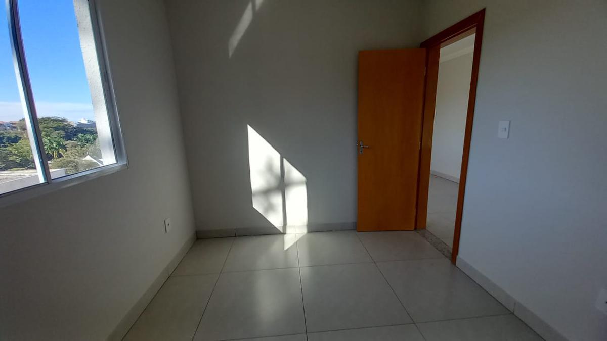 Apartamento, Santa Mônica, 2 Quartos, 1 Vaga