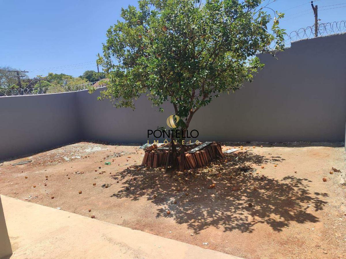 Casa, Nossa Senhora do Carmo, 3 Quartos, 2 Vagas, 1 Suíte