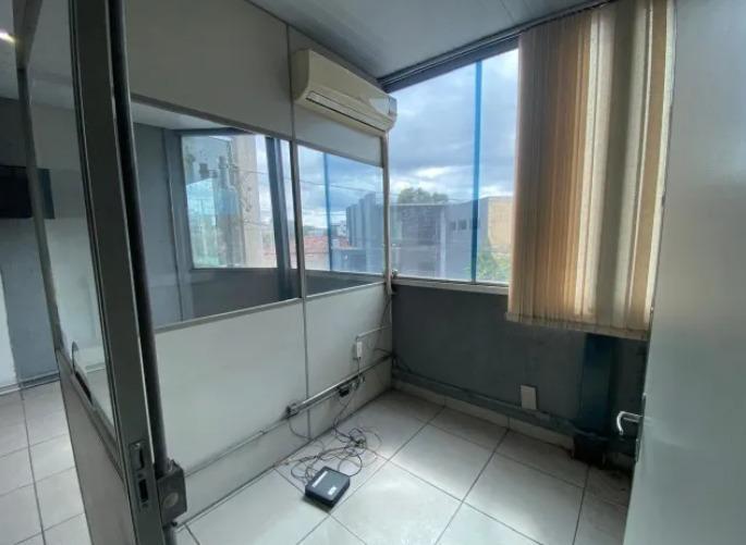 Andar, Centro, 1 Quarto, 0 Vaga