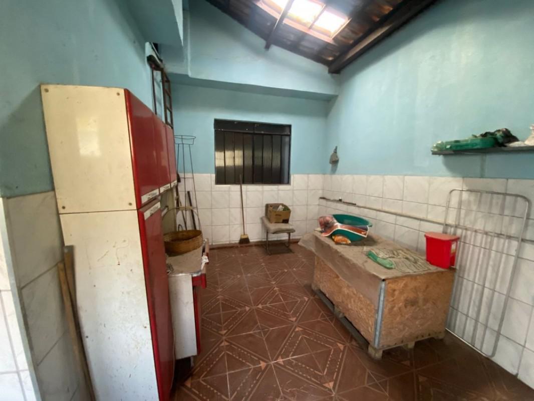 Casa, Tirol, 4 Quartos, 2 Vagas, 1 Suíte