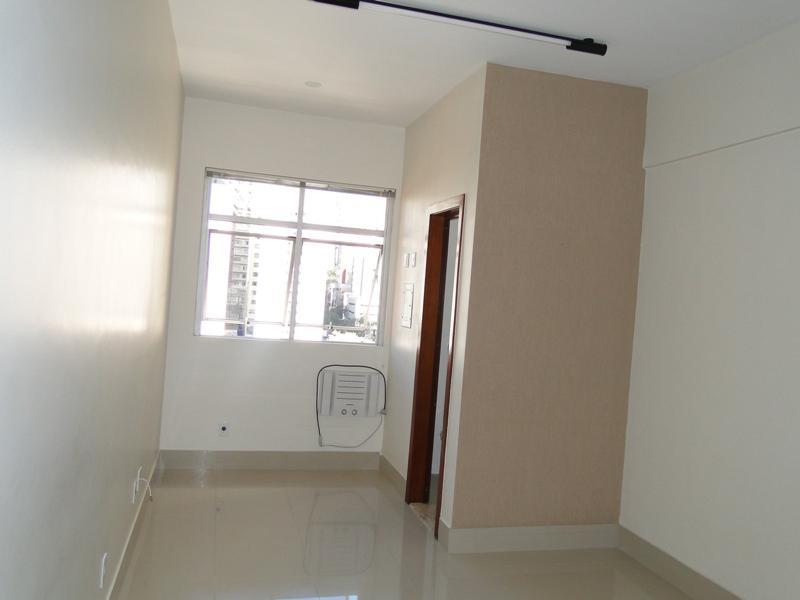 Sala, Centro, 0 Quarto, 1 Vaga