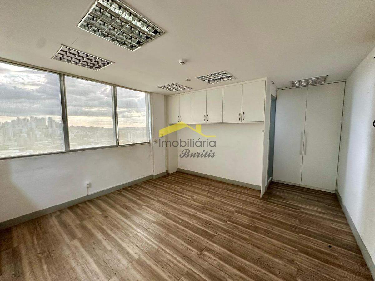 Andar, Estoril, 4 Vagas