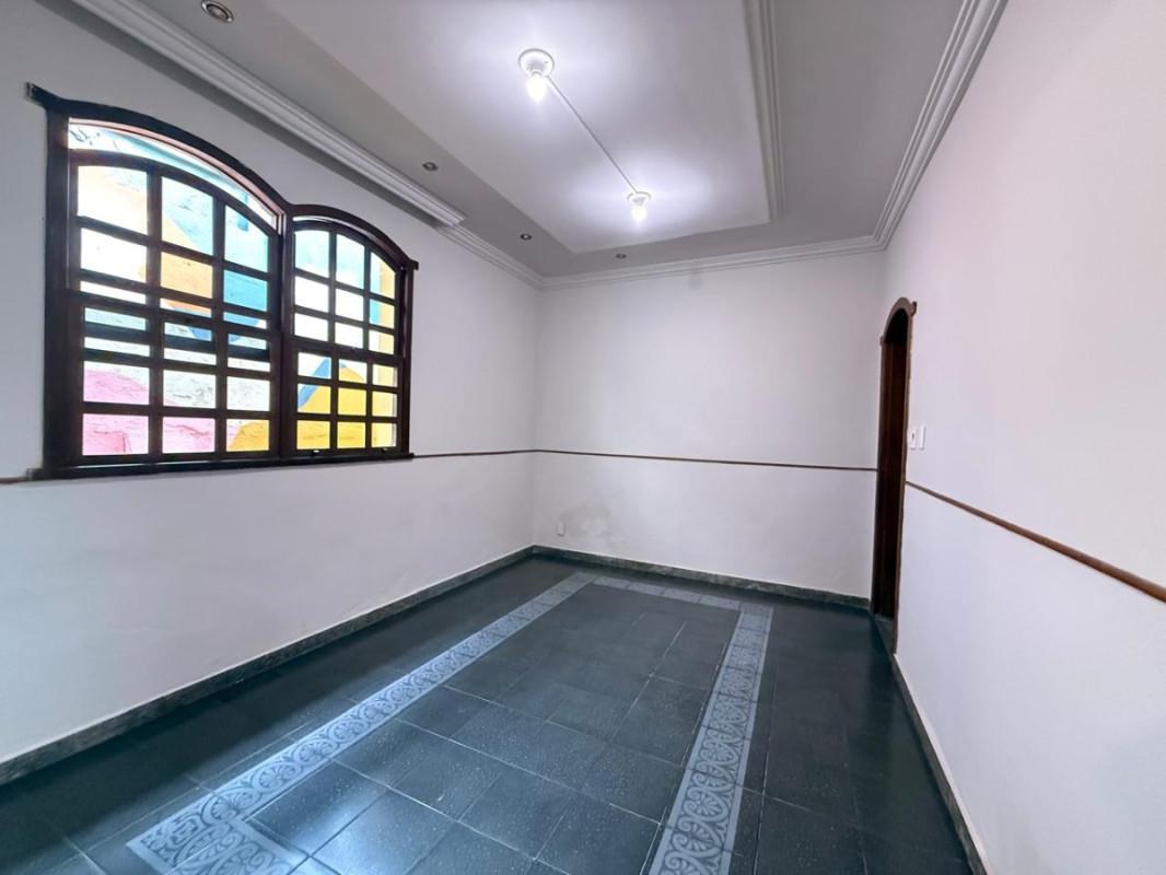 Casa, Sagrada Família, 3 Quartos, 3 Vagas, 2 Suítes