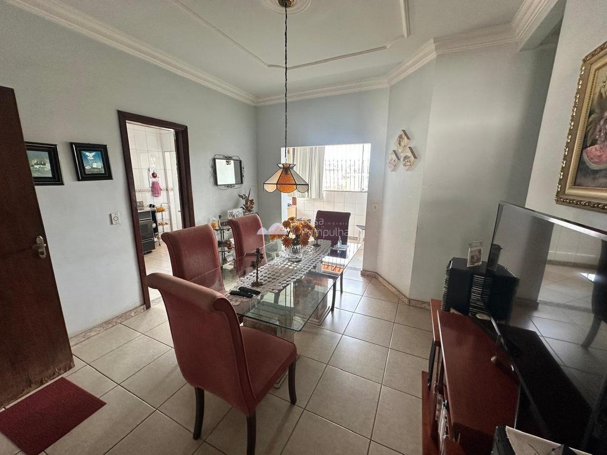 Casa, Santa Mônica, 5 Quartos, 3 Vagas, 1 Suíte