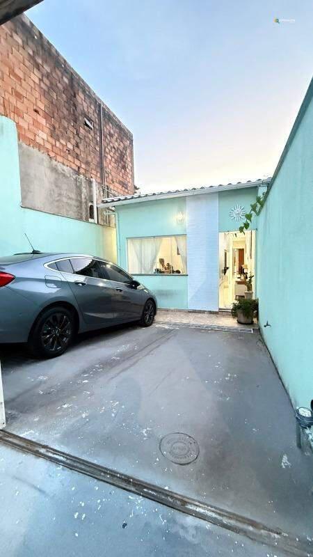 Casa, Monte Carlo, 2 Quartos, 2 Vagas