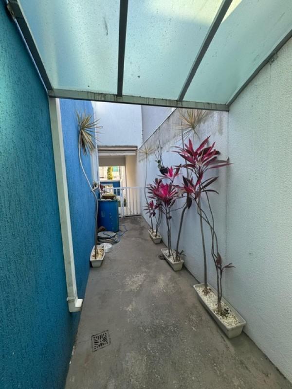 Casa, Castelo, 4 Quartos, 3 Vagas, 1 Suíte