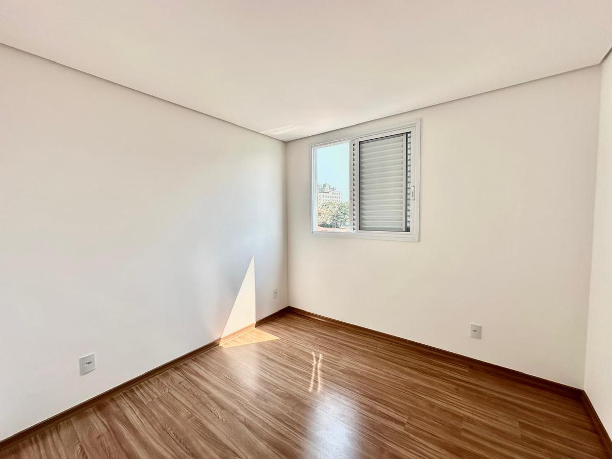 Cobertura, Santa Efigênia, 2 Quartos, 2 Vagas, 1 Suíte