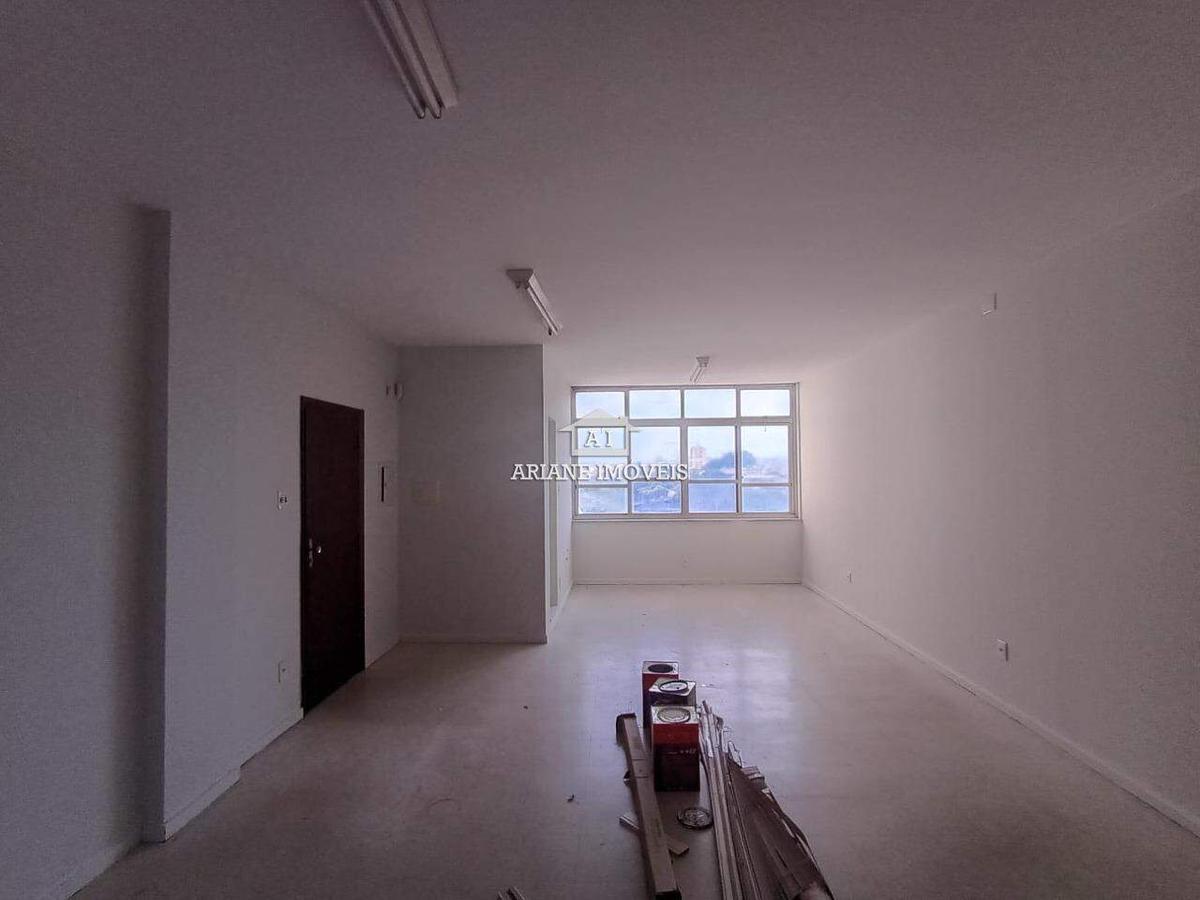 Sala, Centro, 0 Quarto, 0 Vaga