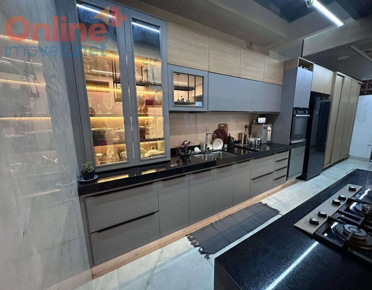 Apartamento, Funcionários, 4 Quartos, 0 Vaga, 1 Suíte