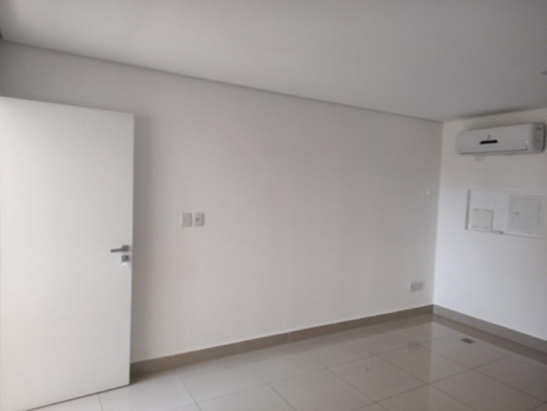 Sala, Barro Preto, 0 Quarto, 1 Vaga