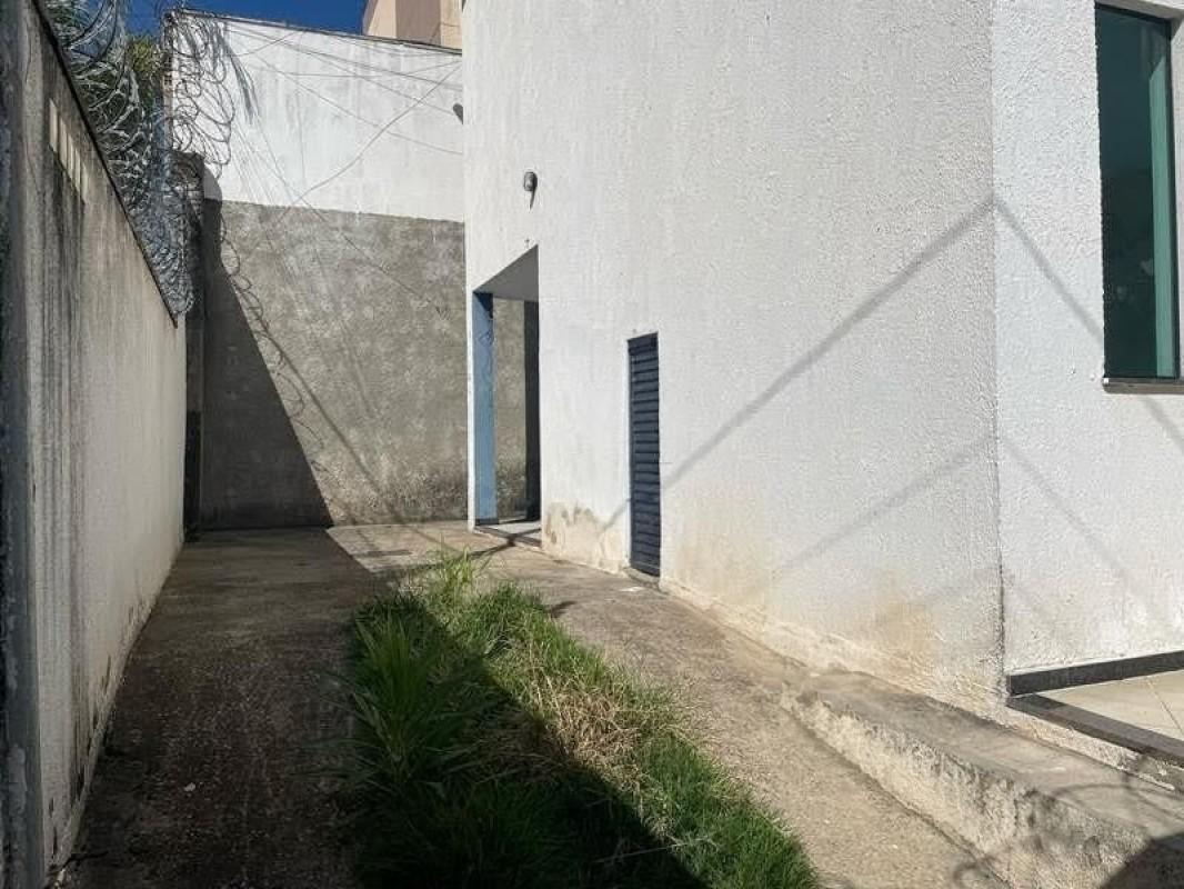 Casa, Masterville, 2 Quartos, 2 Vagas