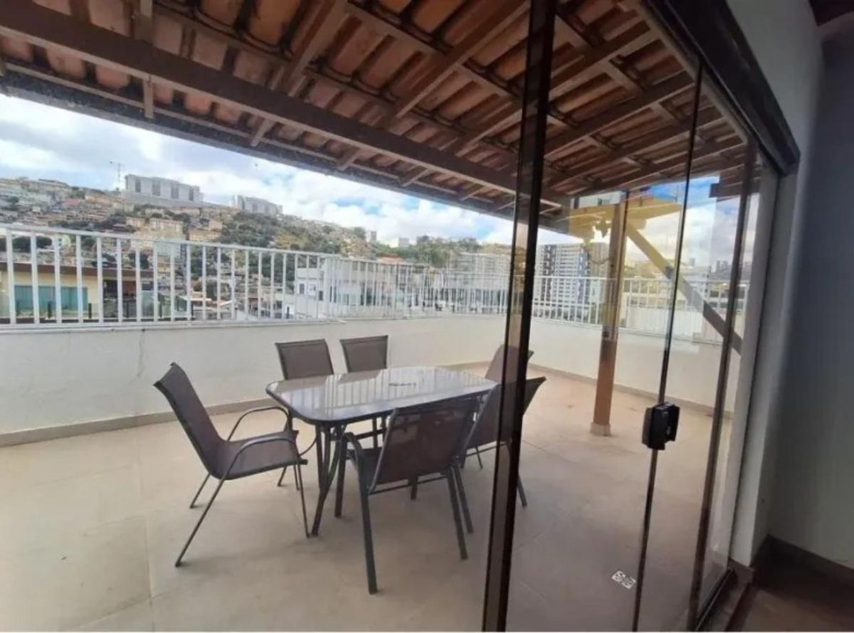 Cobertura, Estoril, 3 Quartos, 1 Vaga, 1 Suíte