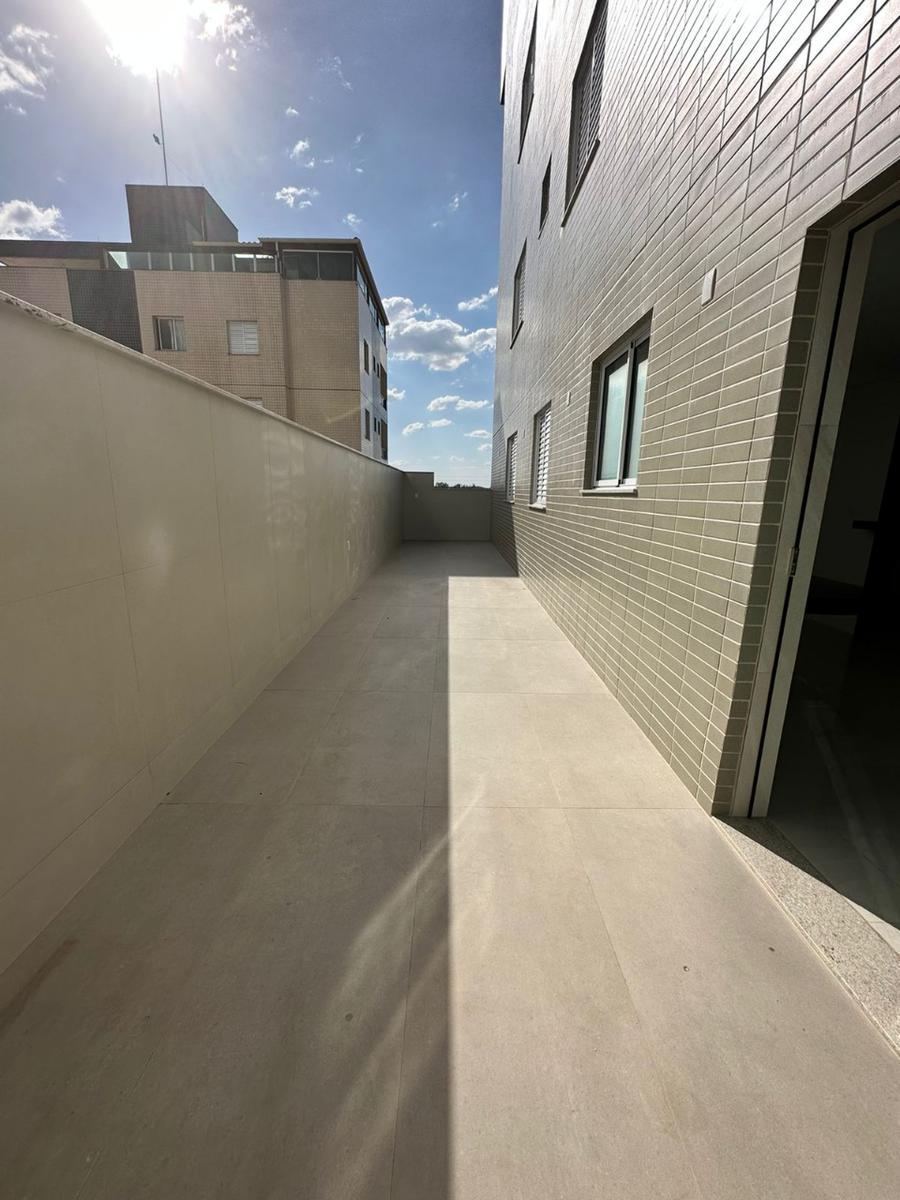 Apartamento, Serrano, 4 Quartos, 3 Vagas, 1 Suíte