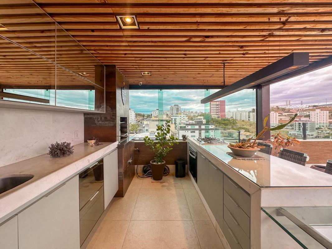 Cobertura, Cabral, 4 Quartos, 6 Vagas, 3 Suítes